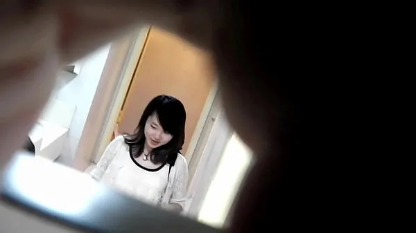 ホットな トイレ pirates dive into the women's toilet candidly shot superb beauty Miro 温かい映画
