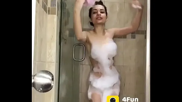 Hot Sexy girl bath warm Movies