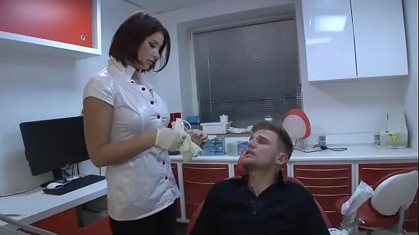 Hot A young dentist, to give her pussy, to avoid the complaint of the customer to his boss warm Movies