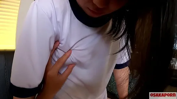 Горячие 18-летний подросток японка рассказывает секс и показывает маленькие симпатичные сиськи и киску. Азиатский любитель получает игрушку для траха и палец. Мао 1 ОСАКАПОРНтеплые фильмы