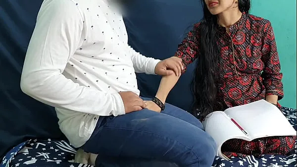 Film caldi Priya ha convinto la sua insegnante a fare sesso con un chiaro hindicaldi