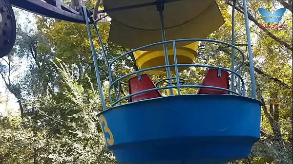 Hot Public blowjob on the ferris wheel from shameless whore warm Movies