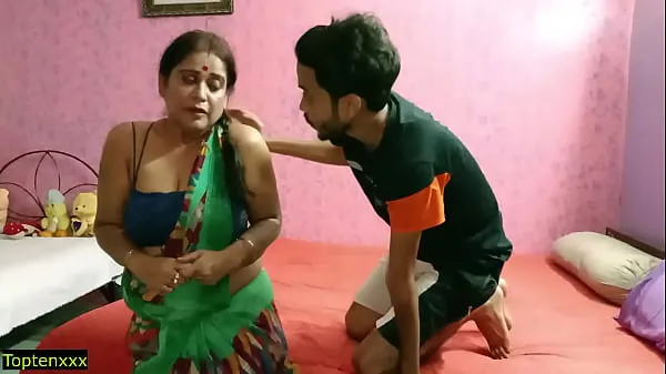 Indian hot XXX jeune femme sexe avec belle tante! avec audio hindi clair Films chauds