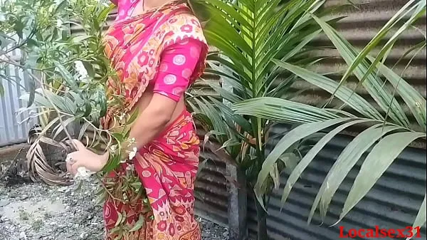 Bengali Desi Bhabhi Outdoor Chudai Devar Ke Saath Saree rouge principal (Vidéo officielle de Localsex31 Films chauds