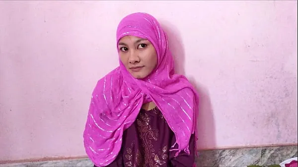 Горячие Мусульманка Аапи застукала своего сводного брата за просмотром порно в мобильном, а затем трахнула ее кискутеплые фильмы